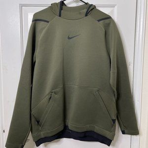 NWOT Nike Dri Fit Pullover Hoodie (Men's L)